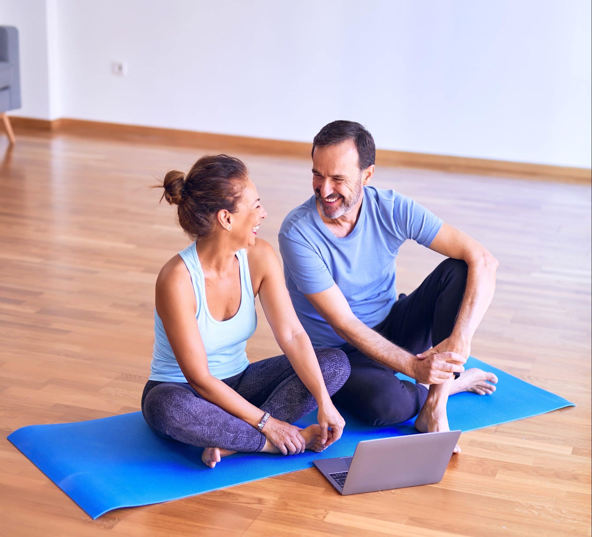 yoga couple